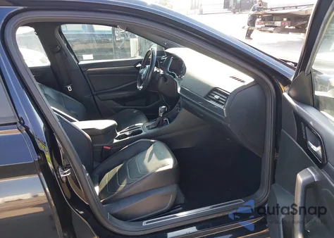 2020 Volkswagen Jetta Gli 2.0T Autobahn/2.0T S z USA, uszkodzony, nr VIN 3VW6T7BU4LM004948